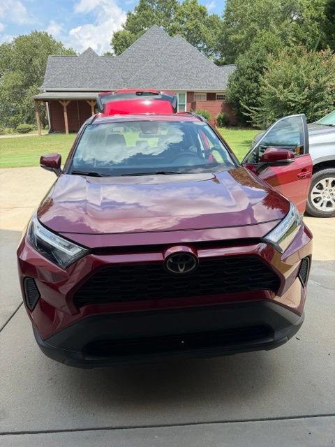 Used 2022 Toyota RAV4 XLE FWD image 12