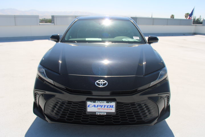 Used 2026 Toyota Camry SE w/ Convenience Package FWD image 7
