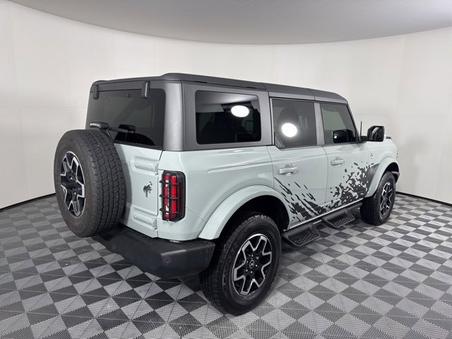 Used 2023 Ford Bronco Outer Banks image 3