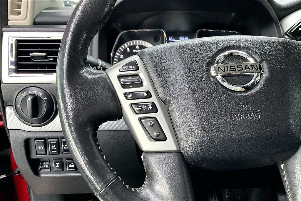 Used 2018 Nissan Titan PRO-4X w/ Pro-4x Convenience Package image 12