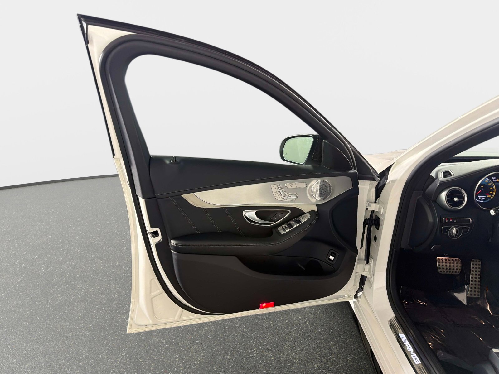 Used 2020 Mercedes-Benz C 63 AMG S image 37