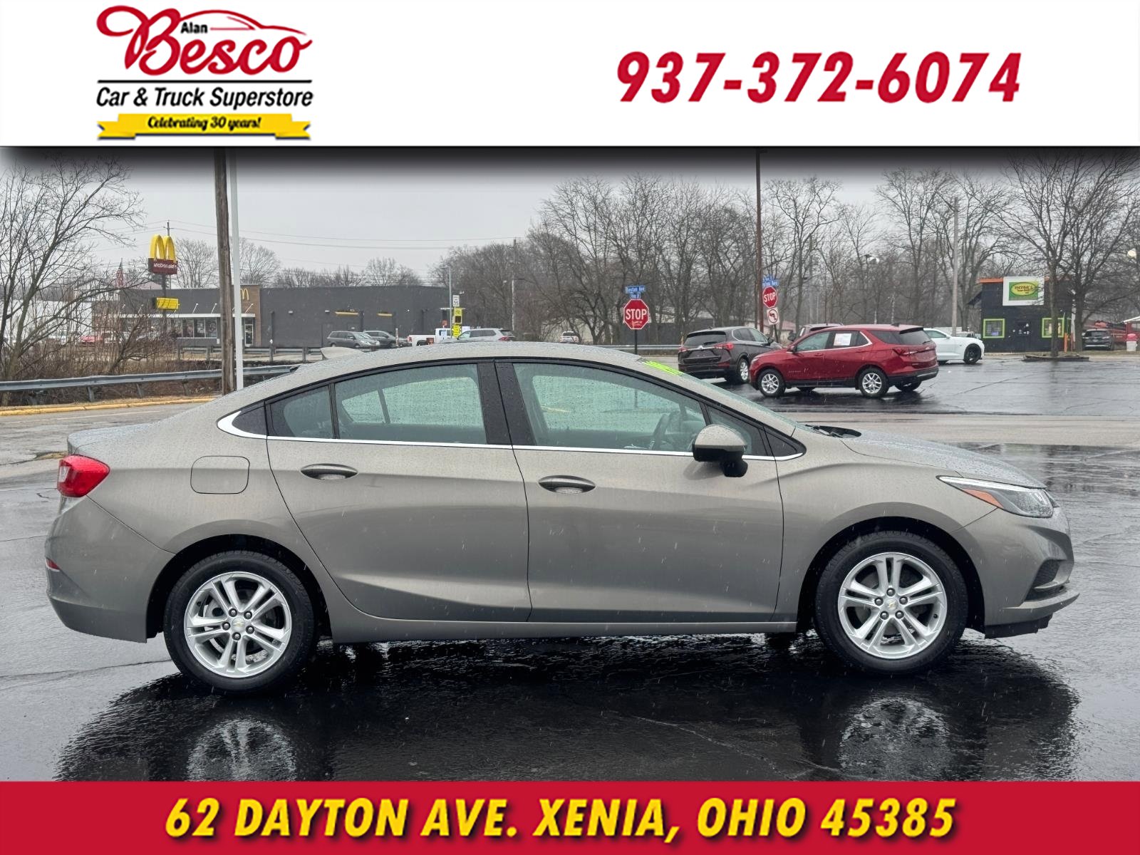 Used 2017 Chevrolet Cruze LT image 3