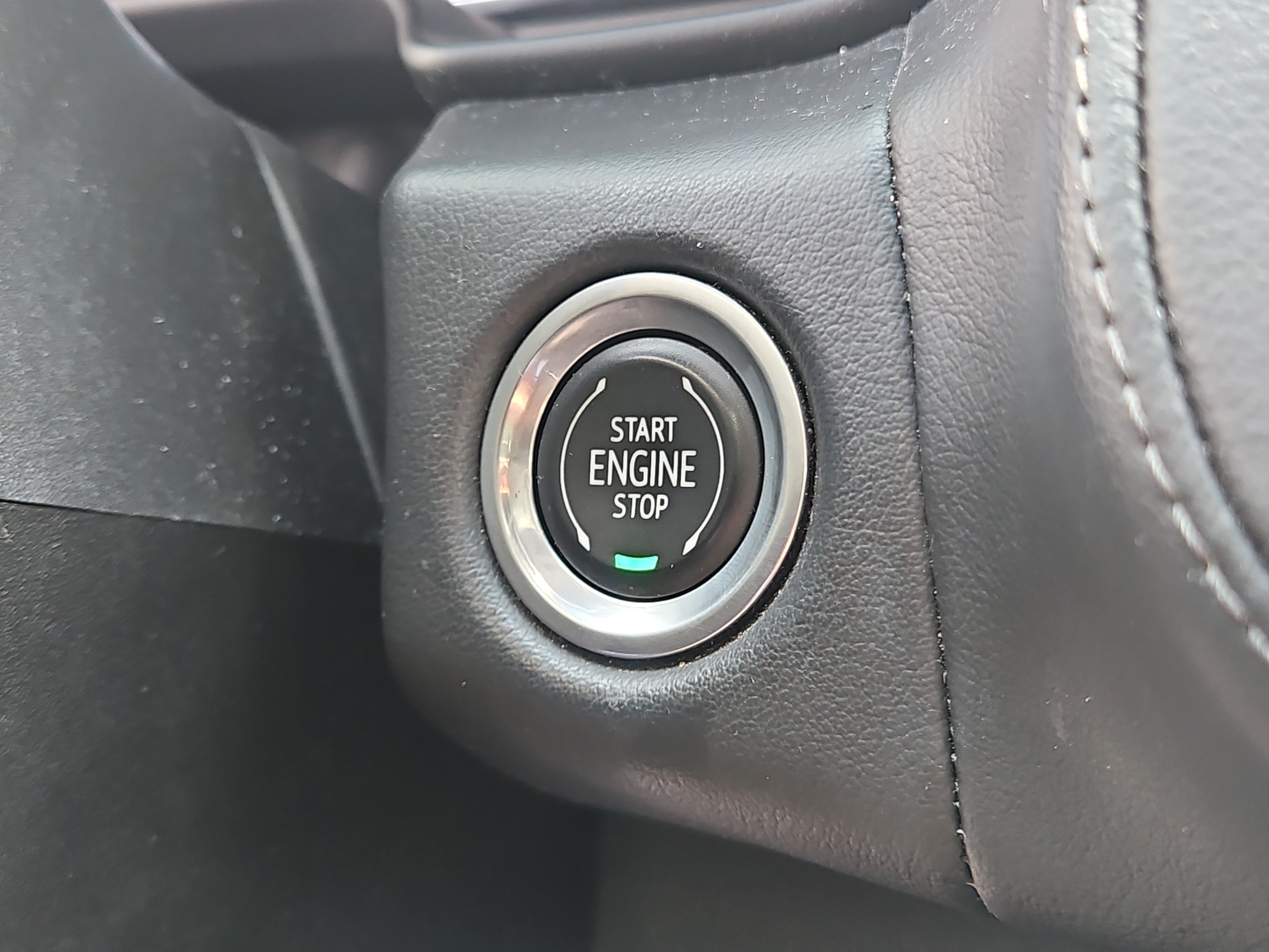 Used 2022 Chevrolet Suburban LT AWD/4WD image 30