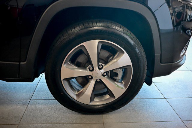 Used 2022 Jeep Cherokee Limited w/ Mopar Interior Package image 45