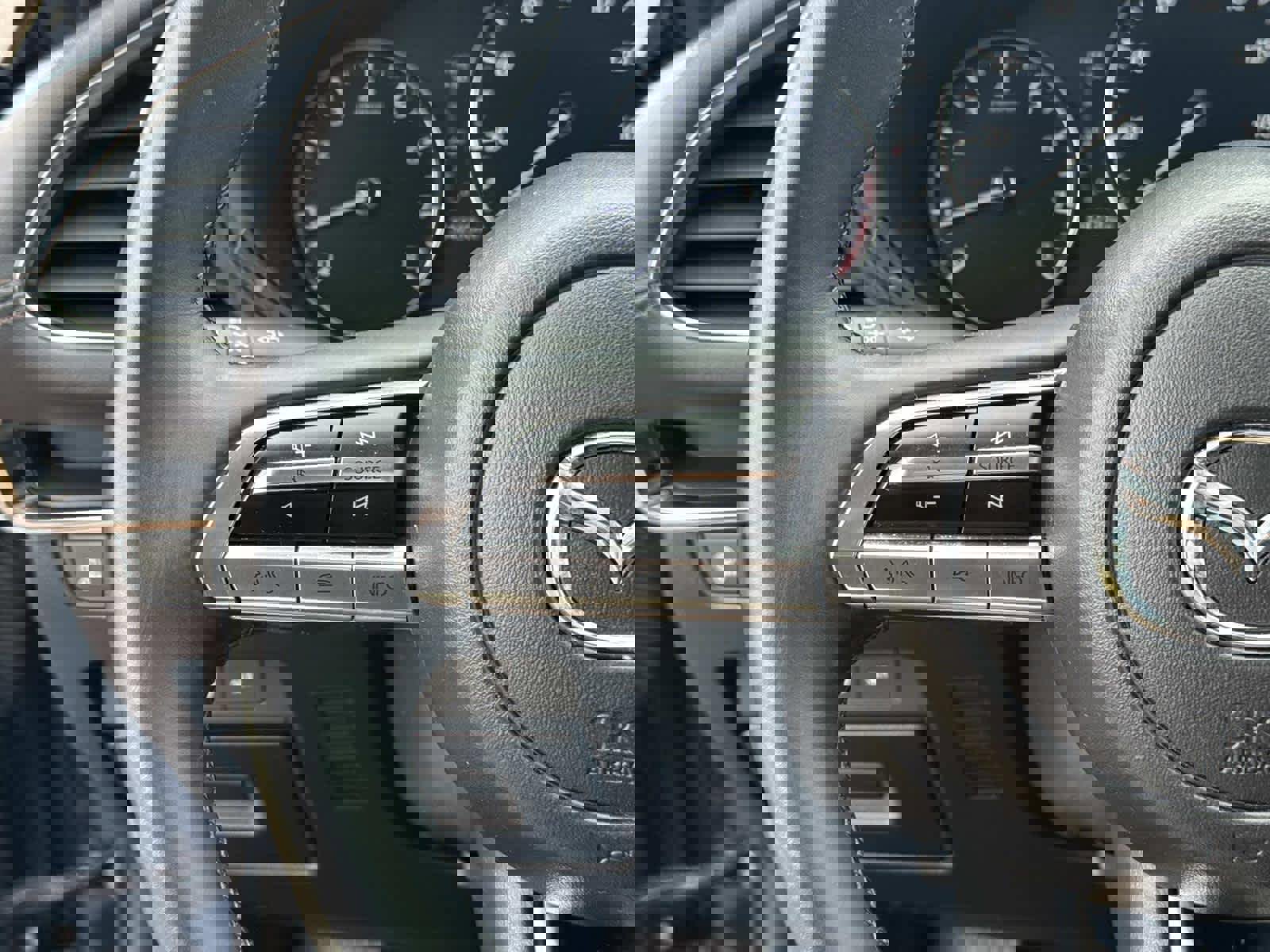 Used 2022 MAZDA MAZDA3 s image 32