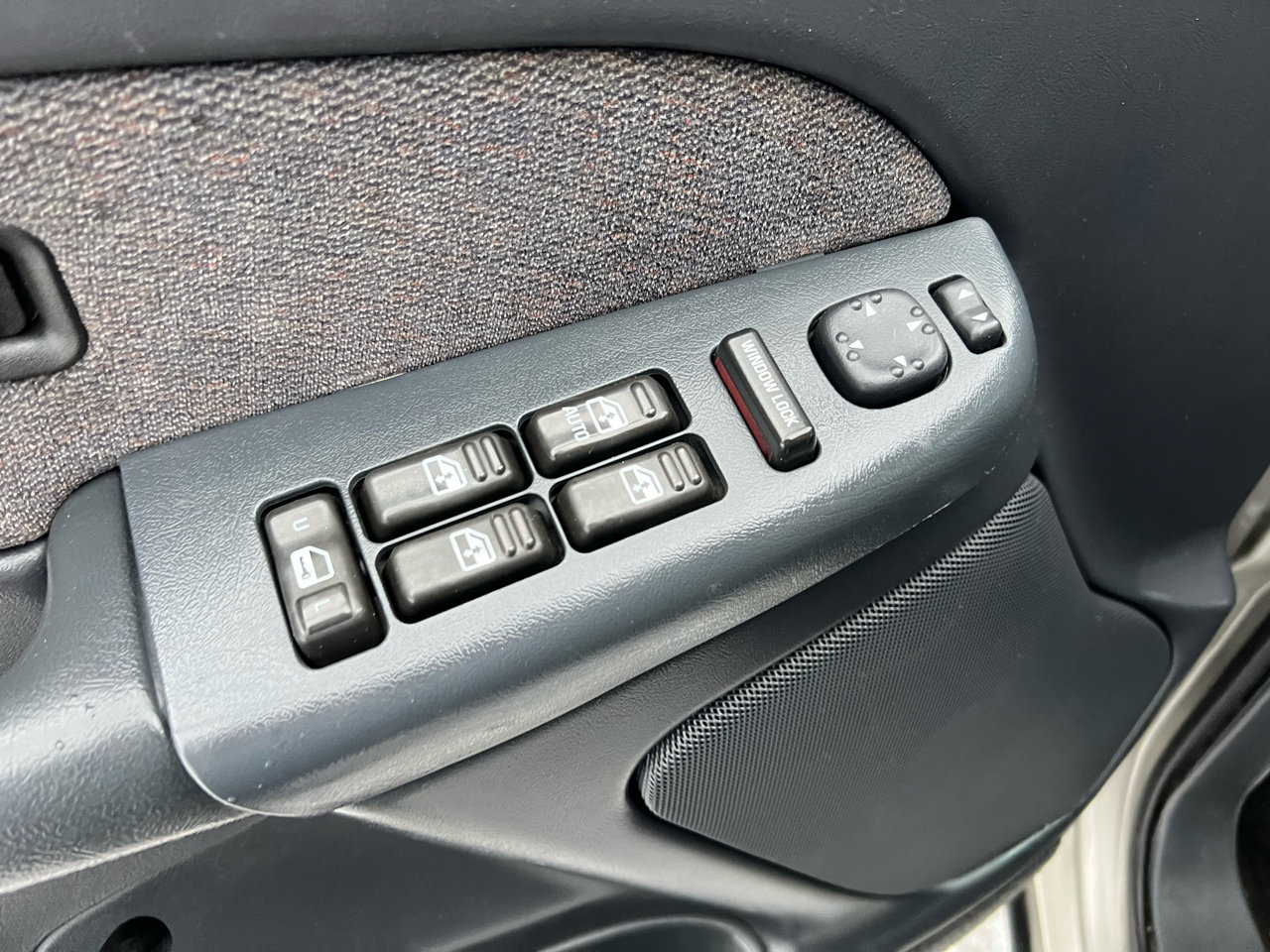 Used 2002 GMC Sierra 1500 4x4 Crew Cab HD image 13