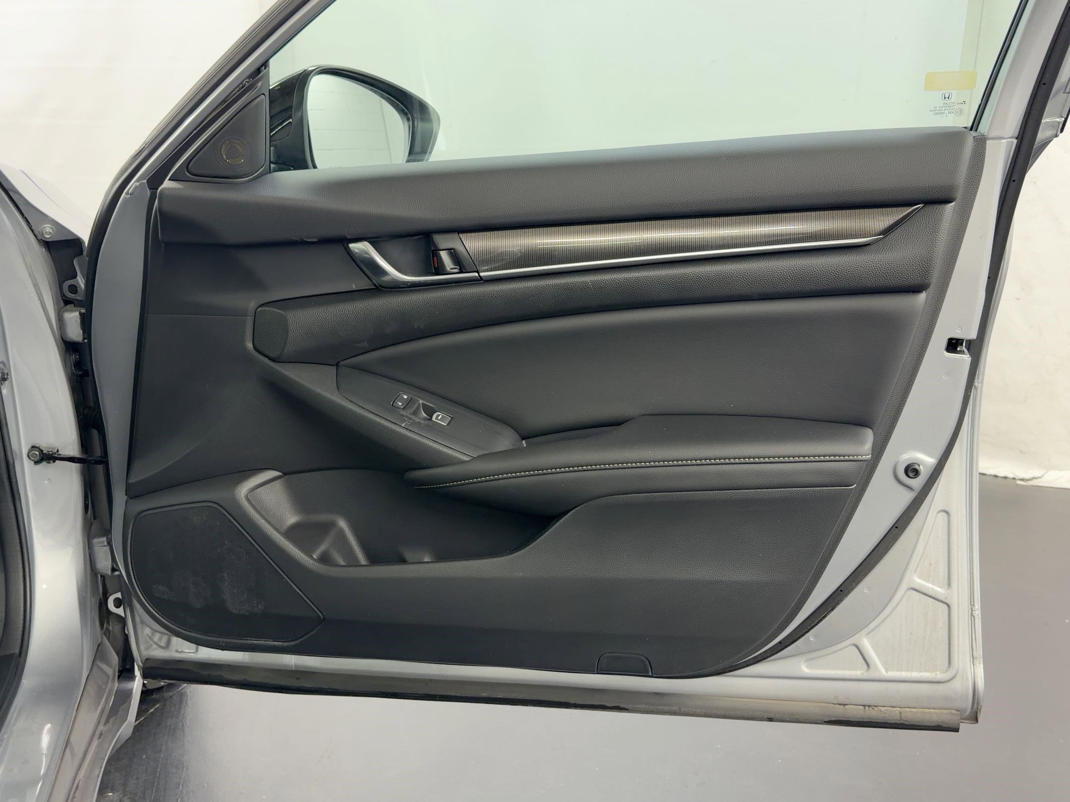 Certified 2022 Honda Accord Sport image 33