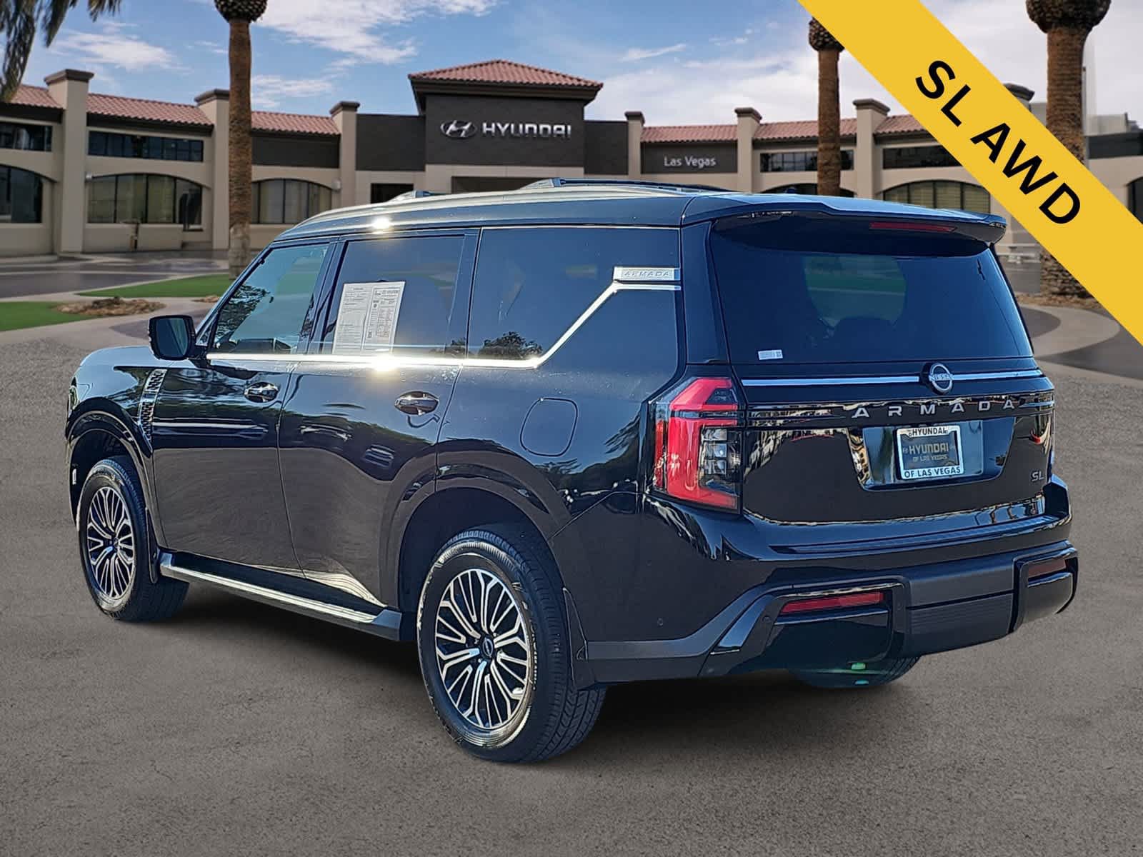 Used 2025 Nissan Armada SL AWD/4WD image 6