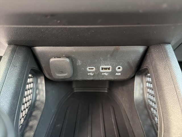 Used 2023 Chevrolet TrailBlazer RS w/ Sun and Liftgate Package image 26