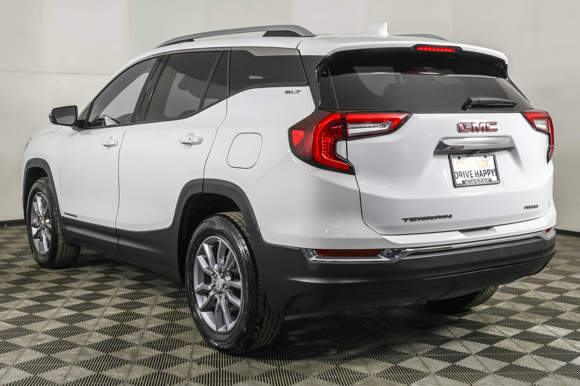 Used 2023 GMC Terrain SLT image 19