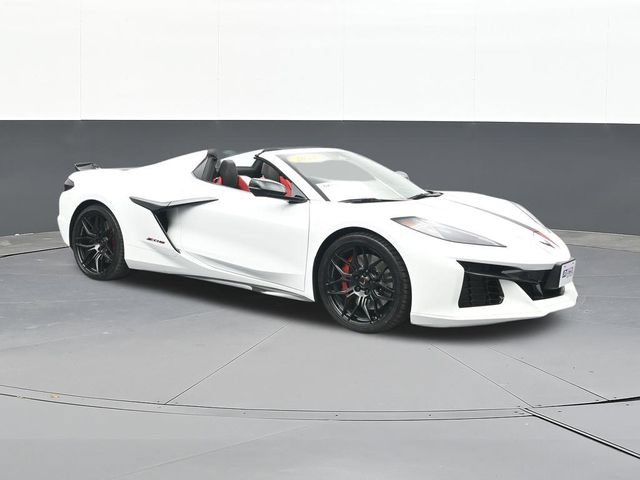 Used 2024 Chevrolet Corvette Z06 RWD image 19