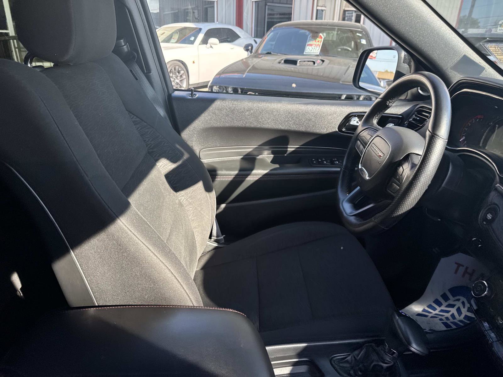 Certified 2023 Dodge Durango R/T w/ Blacktop Package image 9