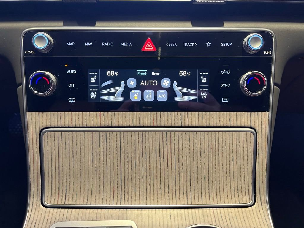 Used 2025 Genesis GV80 3.5T Prestige AWD/4WD image 38