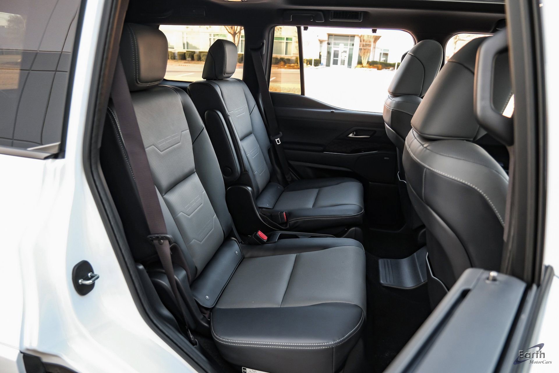 Used 2025 Lexus GX 550 550 Luxury+ HUD Vossen Wheels w/ Accessory Package (2T) image 56