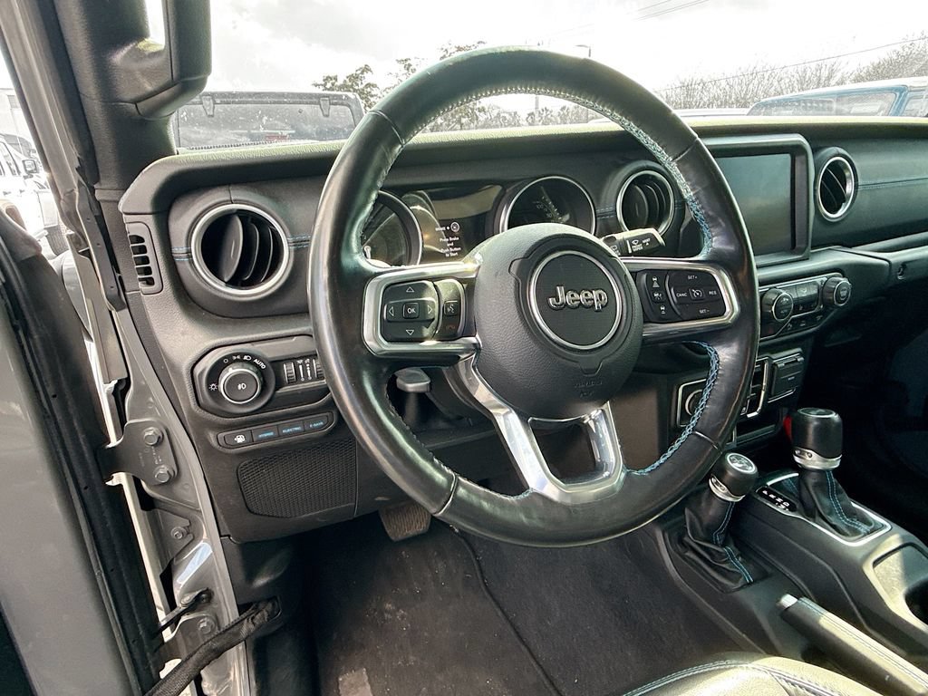 Used 2021 Jeep Wrangler Unlimited Rubicon 4xe w/ Cold Weather Group AWD/4WD image 12