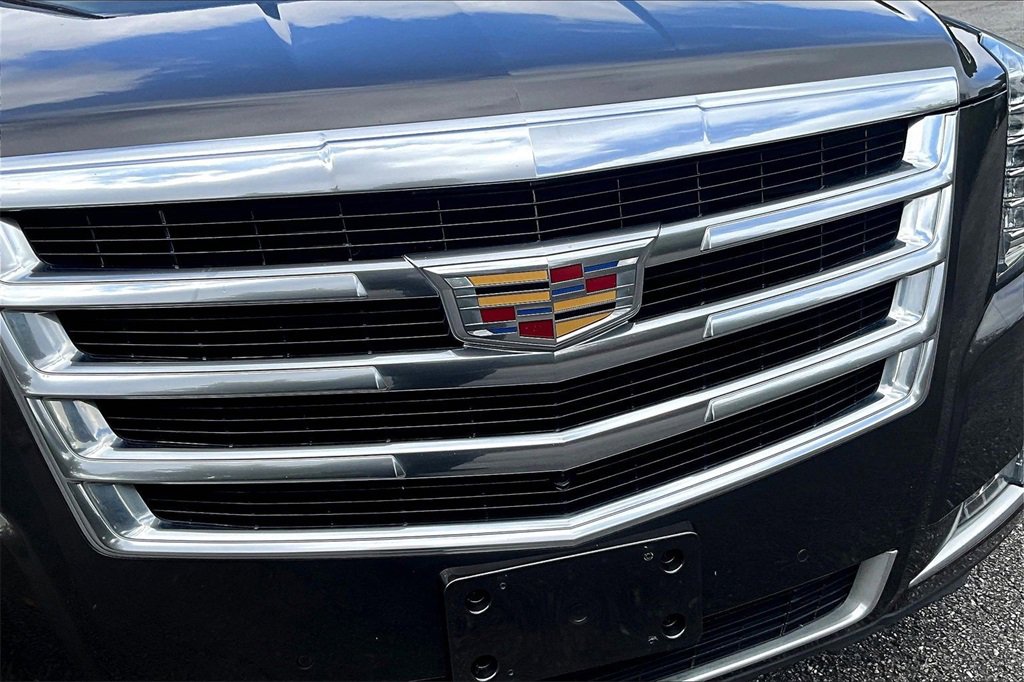 Used 2020 Cadillac Escalade Luxury image 29