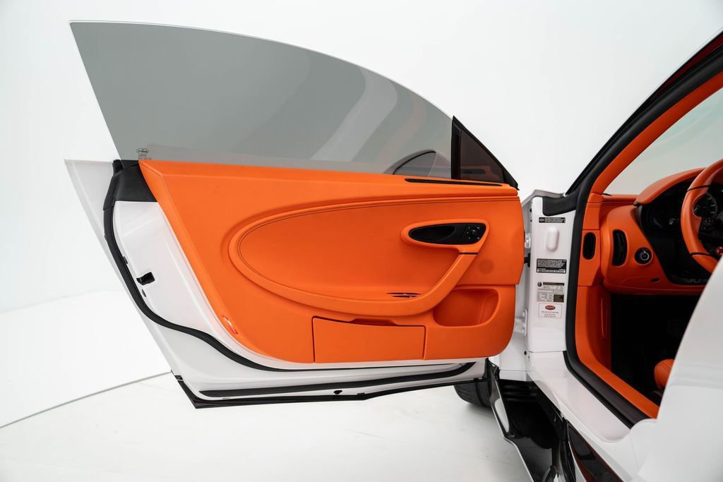 Used 2022 Bugatti Chiron Pur Sport image 12