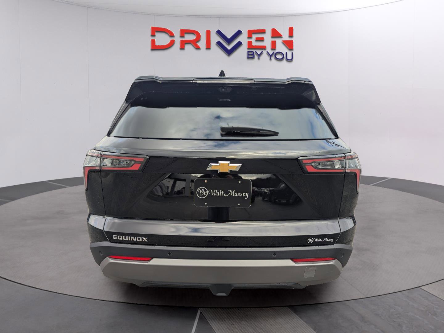 New 2026 Chevrolet Equinox LT w/ Safety and Technology Package image 4