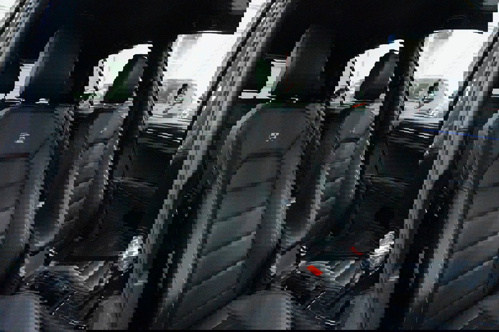 Used 2016 Volkswagen Golf 4-Door image 23