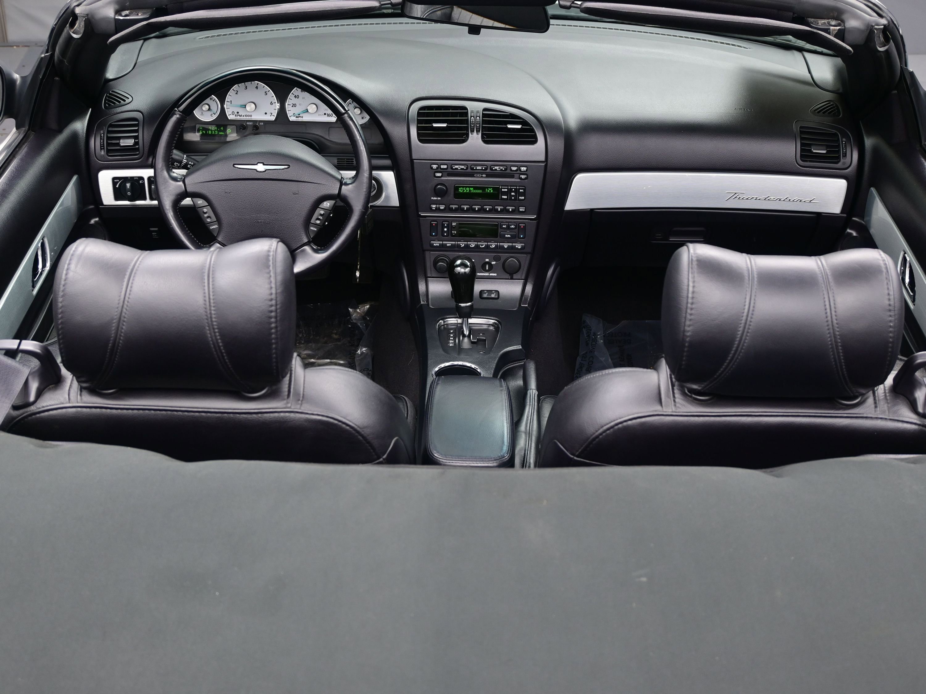 Used 2004 Ford Thunderbird image 15