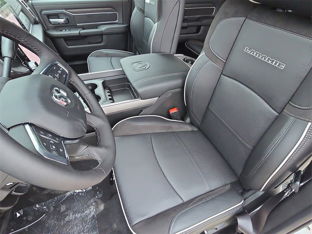 New 2025 RAM 2500 Laramie w/ Night Edition image 15