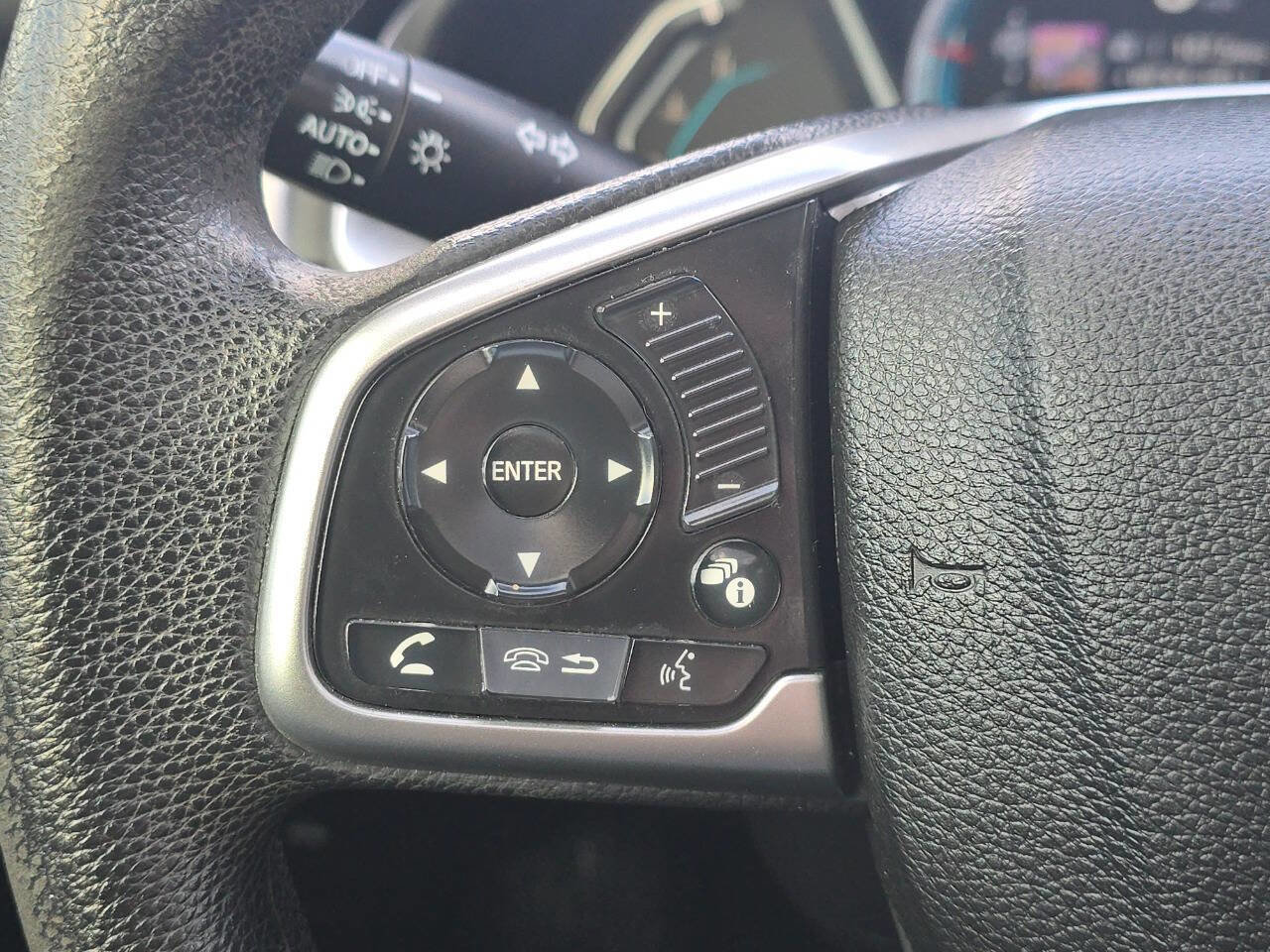 Used 2018 Honda Civic EX image 32