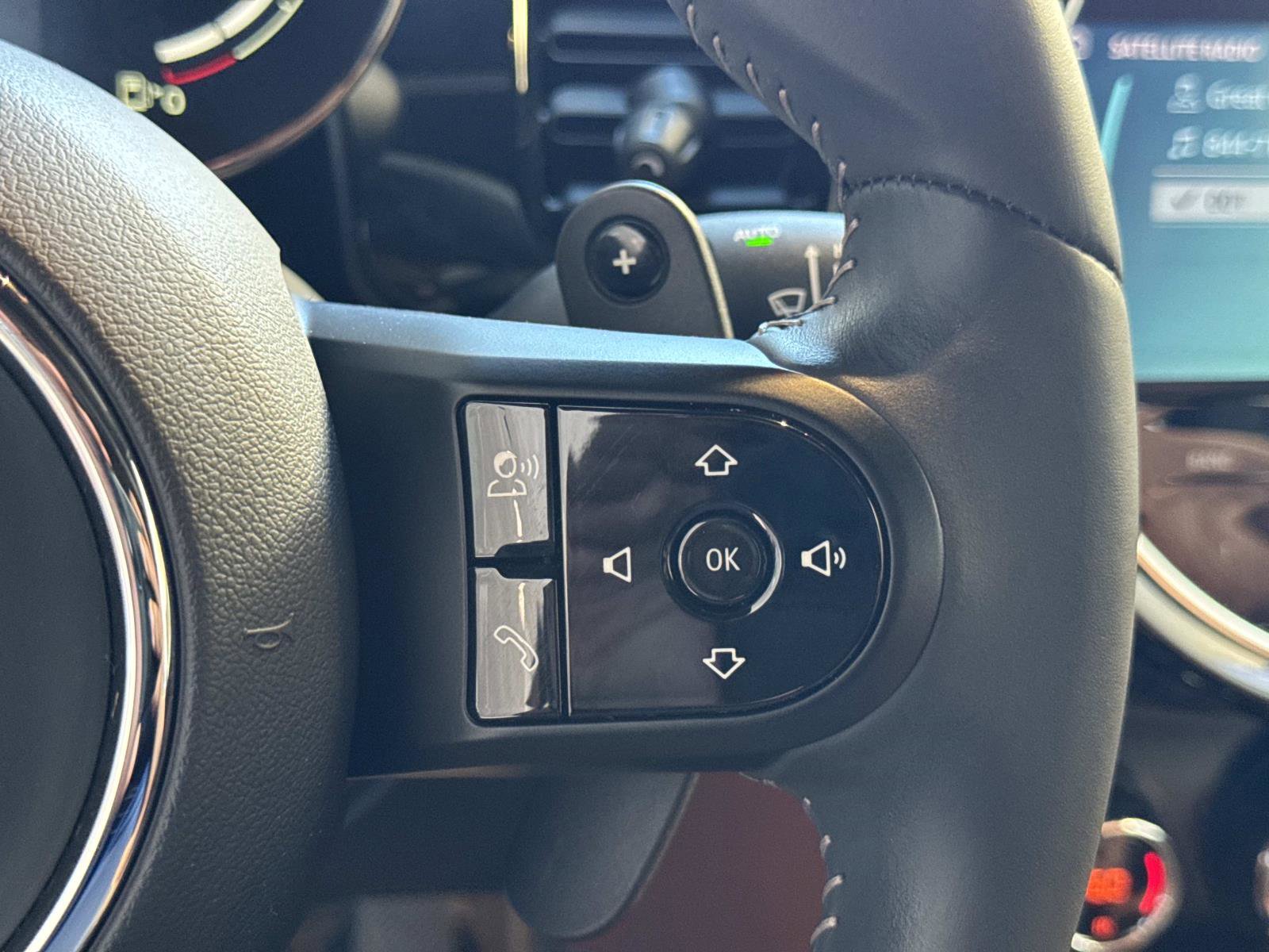 Certified 2023 MINI Cooper S w/ Signature Upholstery Package image 15