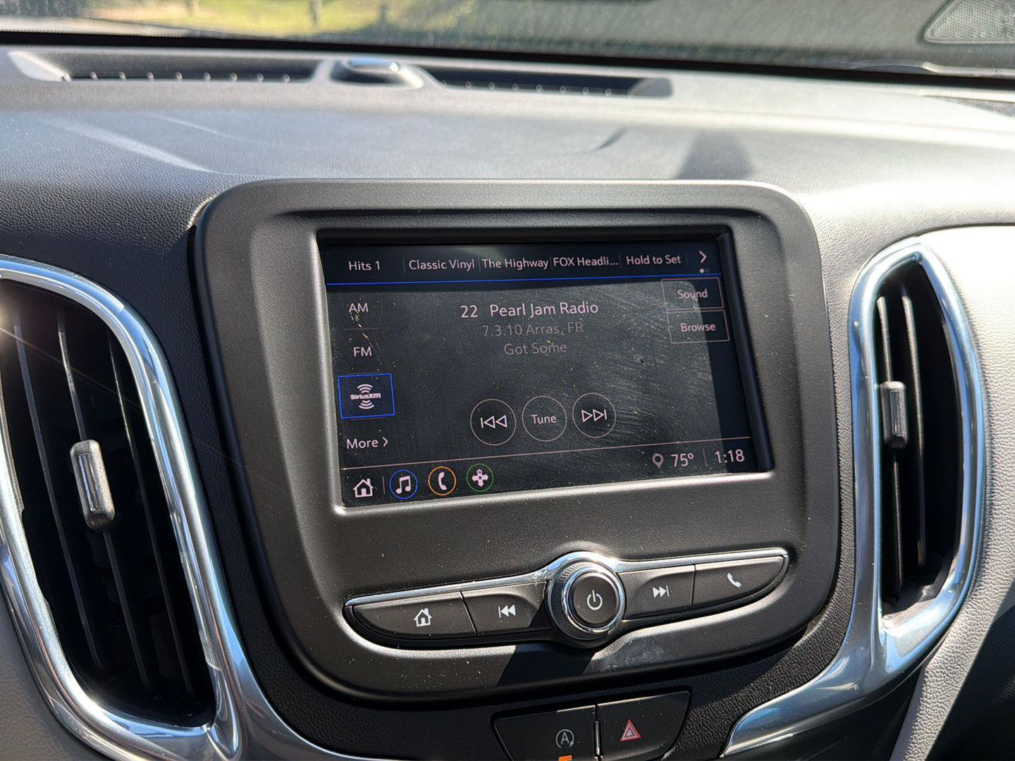 Used 2022 Chevrolet Equinox LS AWD/4WD image 24