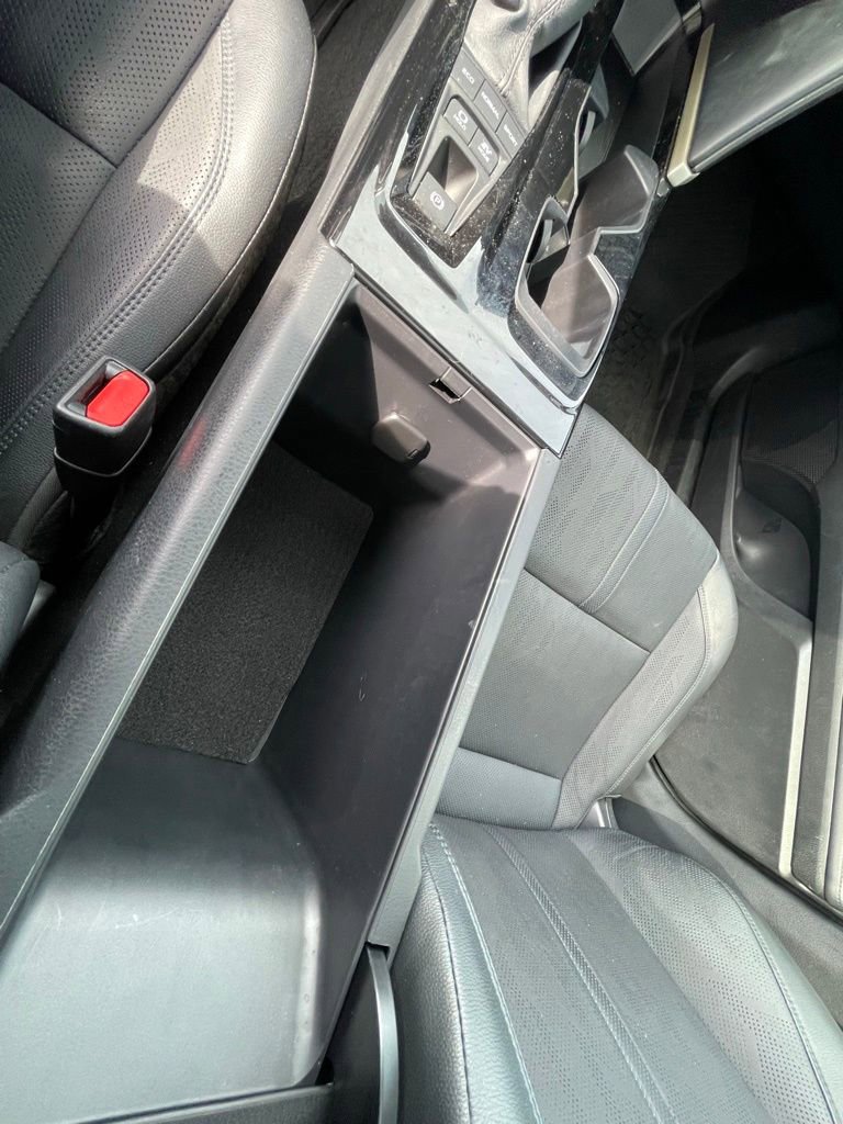 Used 2025 Toyota Camry XSE w/ Premium Plus Package image 33