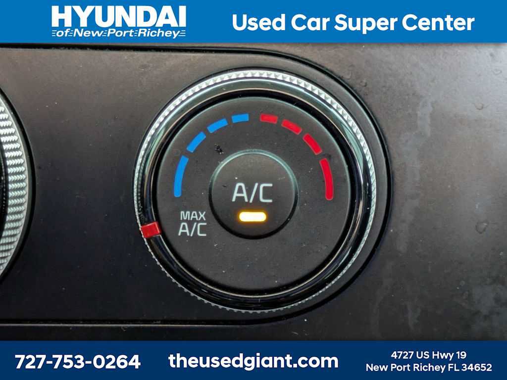 Used 2018 Kia Soul FWD image 20