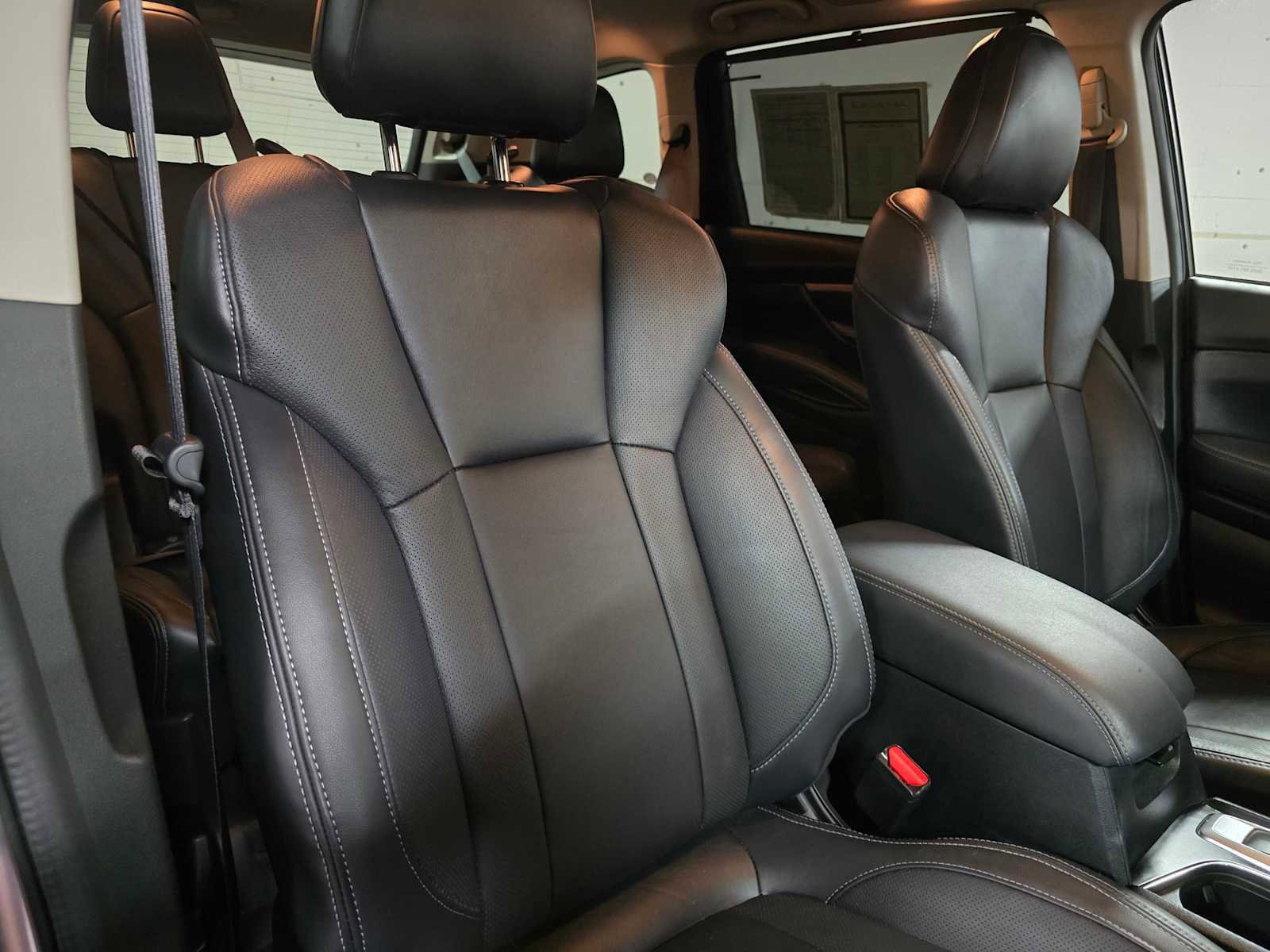 Used 2024 Subaru Ascent Limited w/ Technology Package image 11