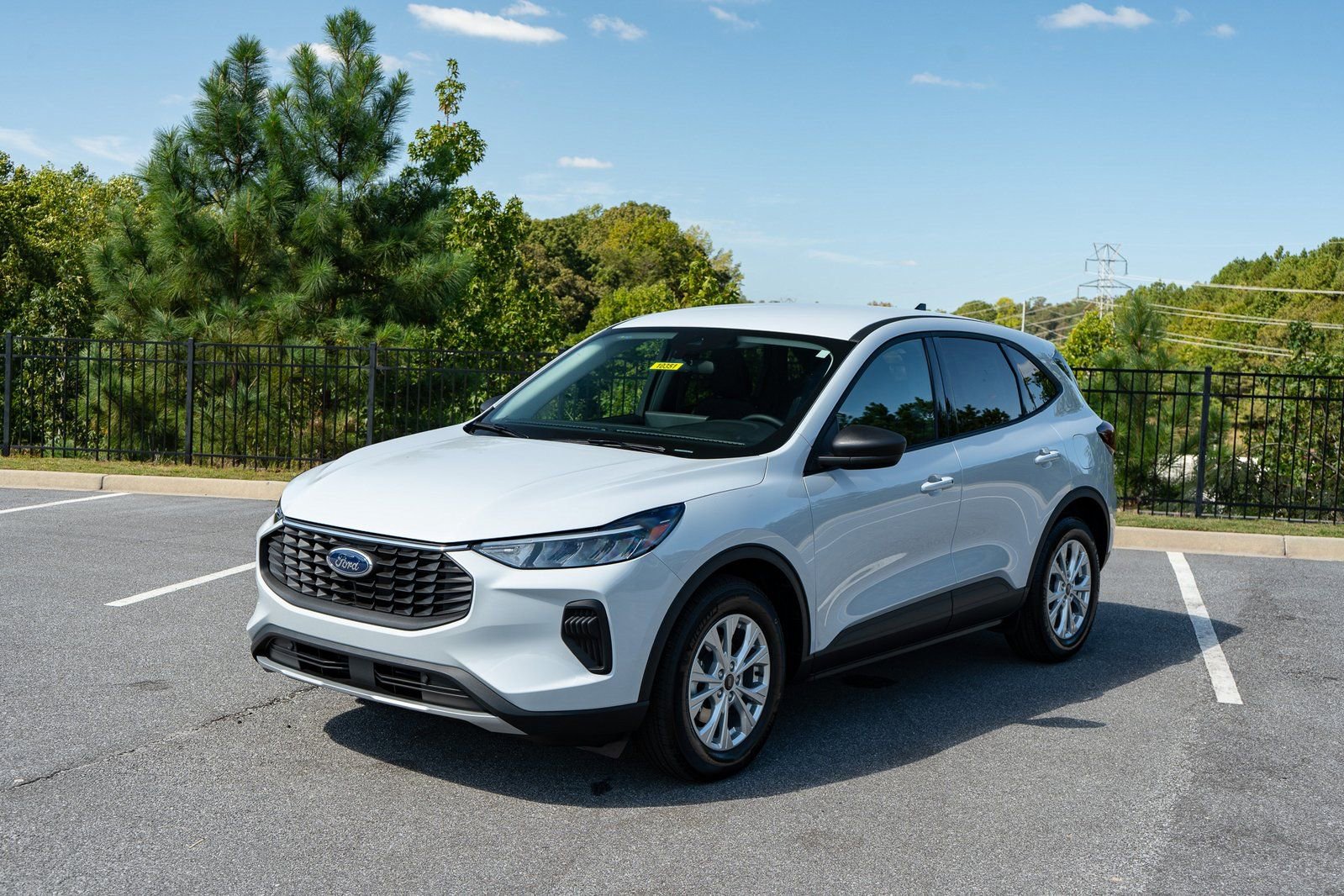 New 2026 Ford Escape Active w/ Tech Pack #1 FWD image 3