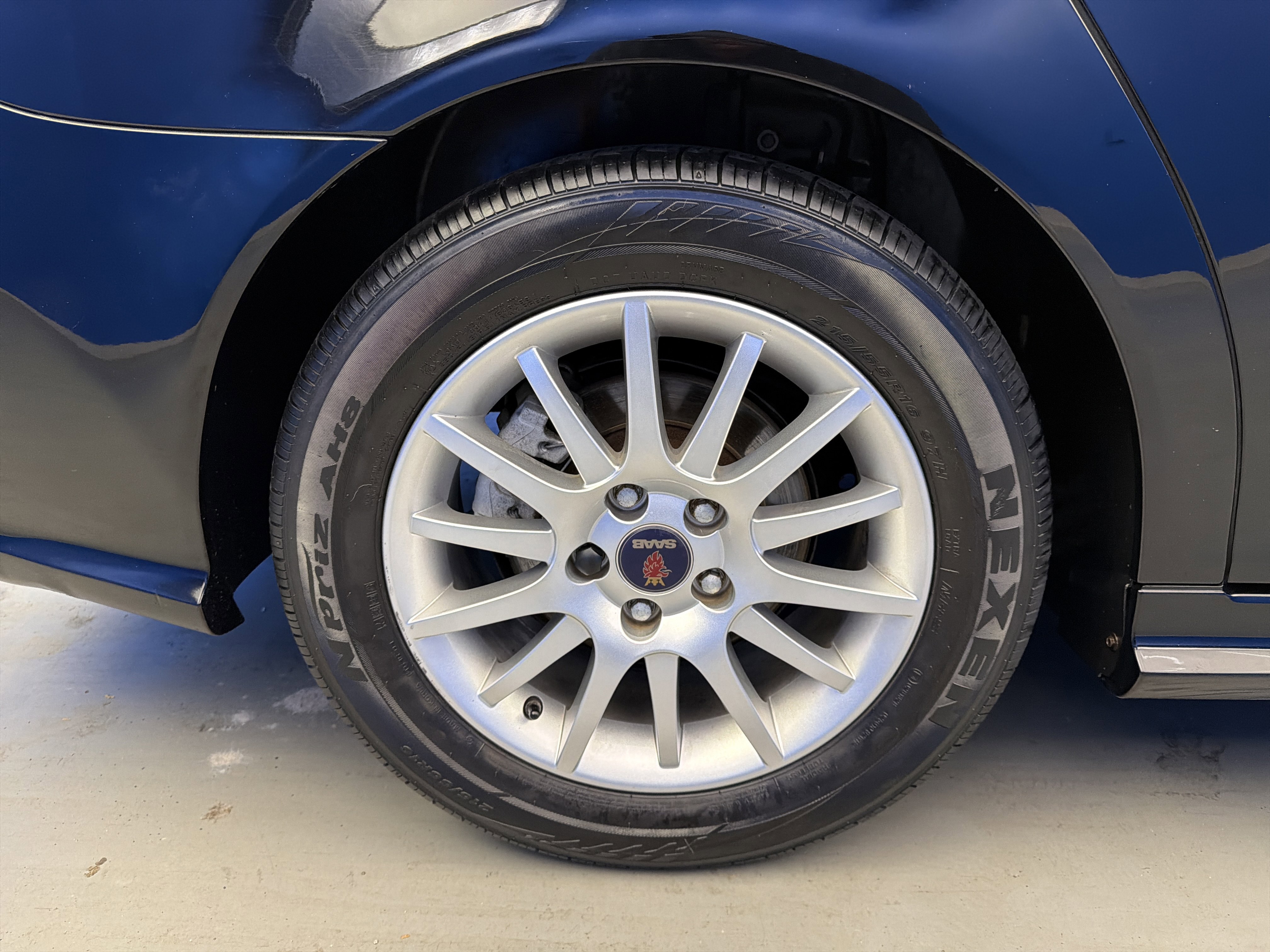 Used 2009 Saab 9-3 2.0T w/ Cold Weather Package image 9