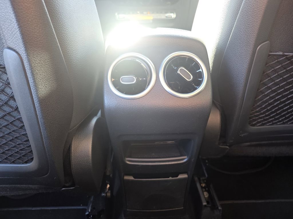 Certified 2025 Mercedes-Benz GLA 250 4MATIC image 21