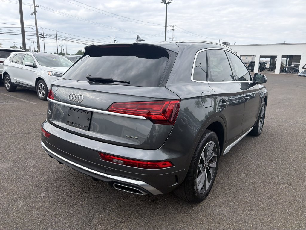 Used 2023 Audi Q5 2.0T Premium w/ Convenience Package AWD/4WD image 5