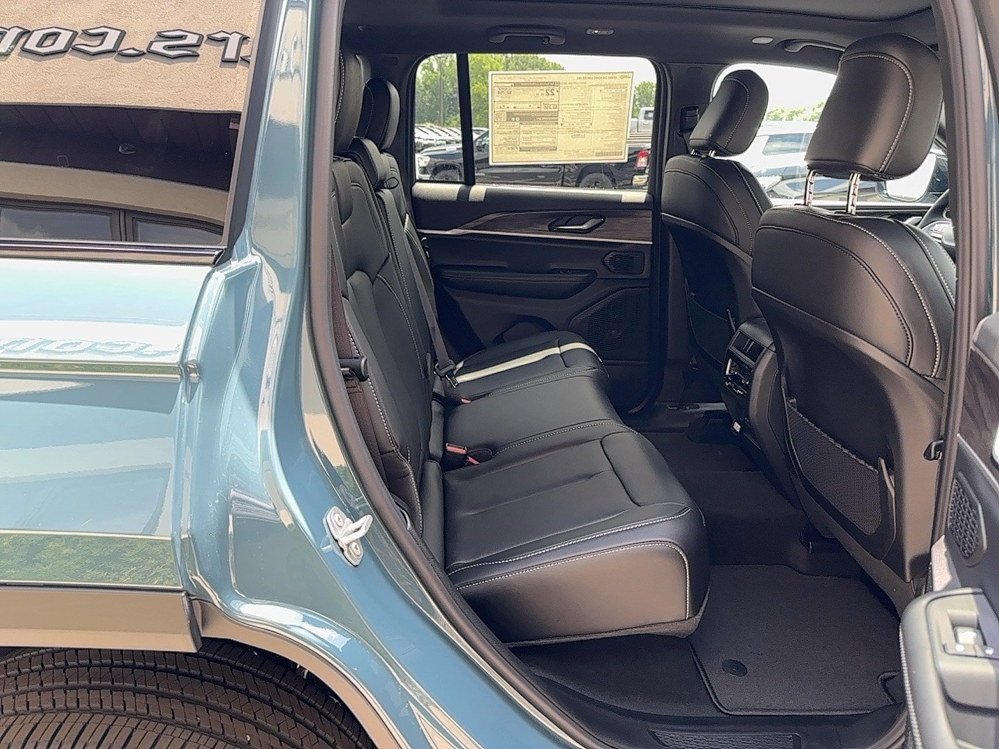 New 2026 Jeep Grand Cherokee Limited AWD/4WD image 7