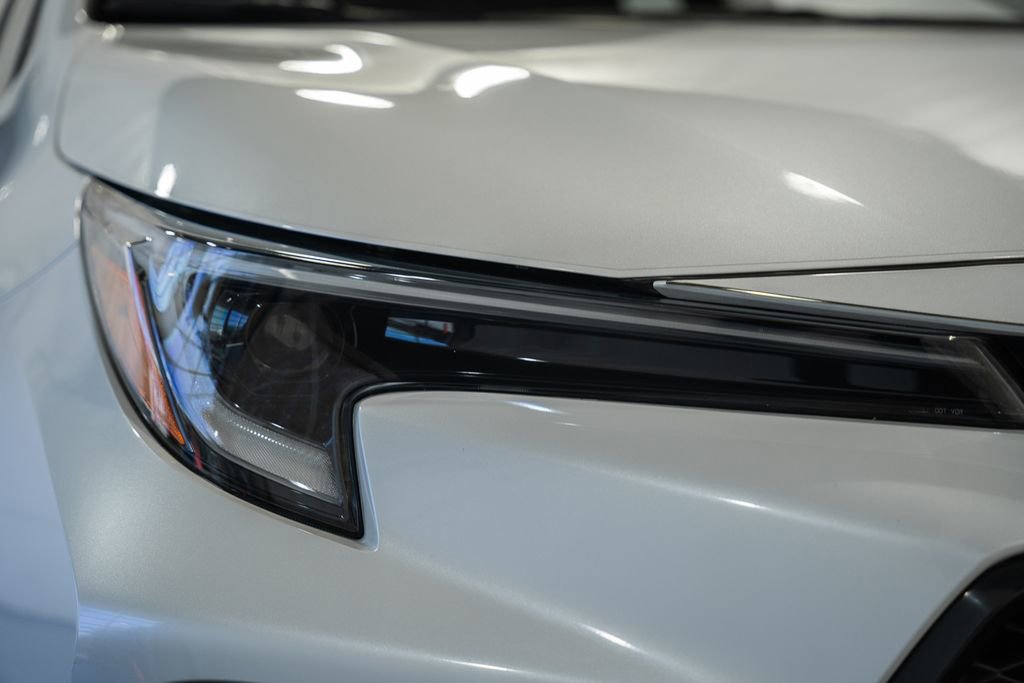 Used 2023 Toyota Corolla SE w/ Carpet Mat Package (TMS) image 10