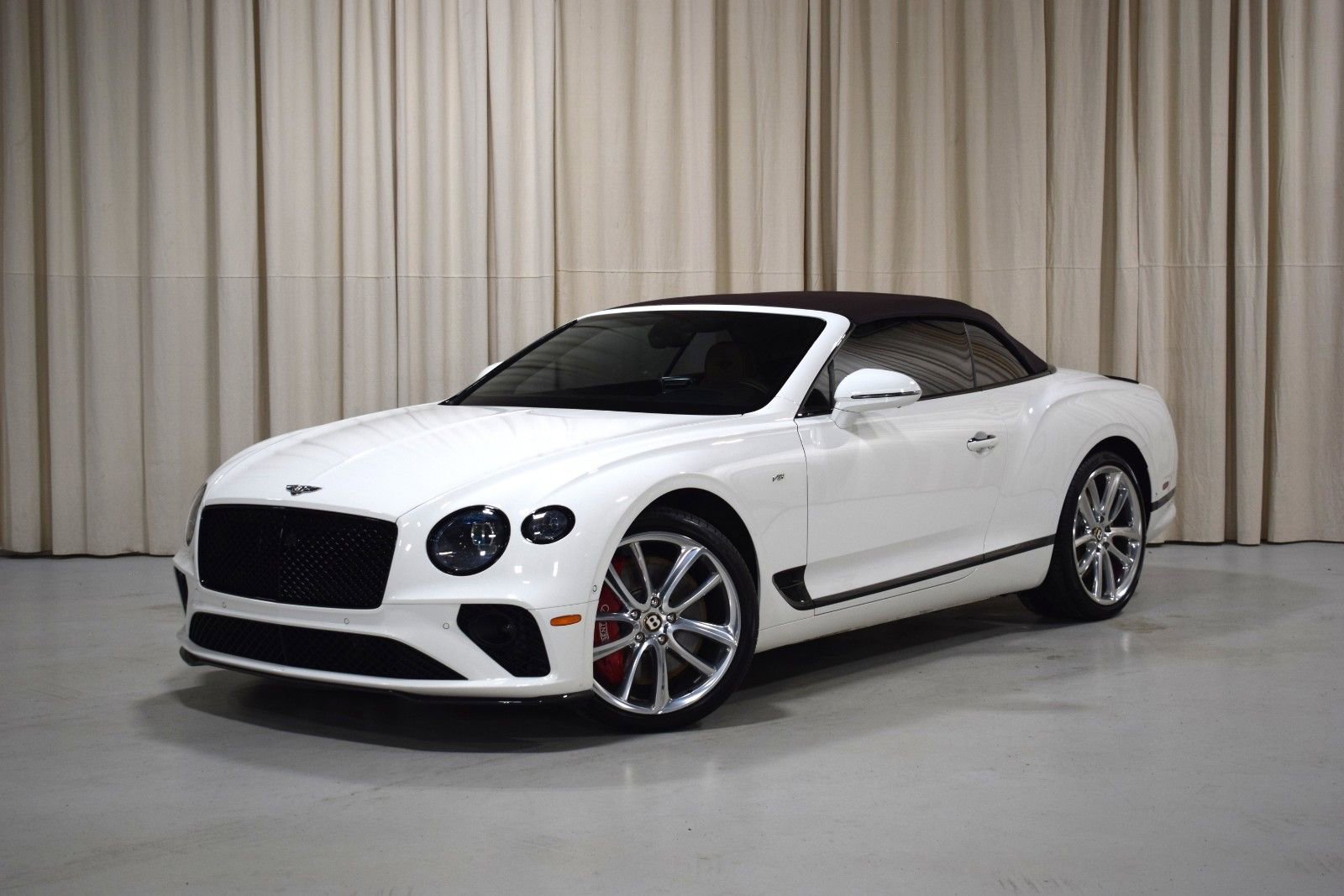 Used 2020 Bentley Continental GT image 1