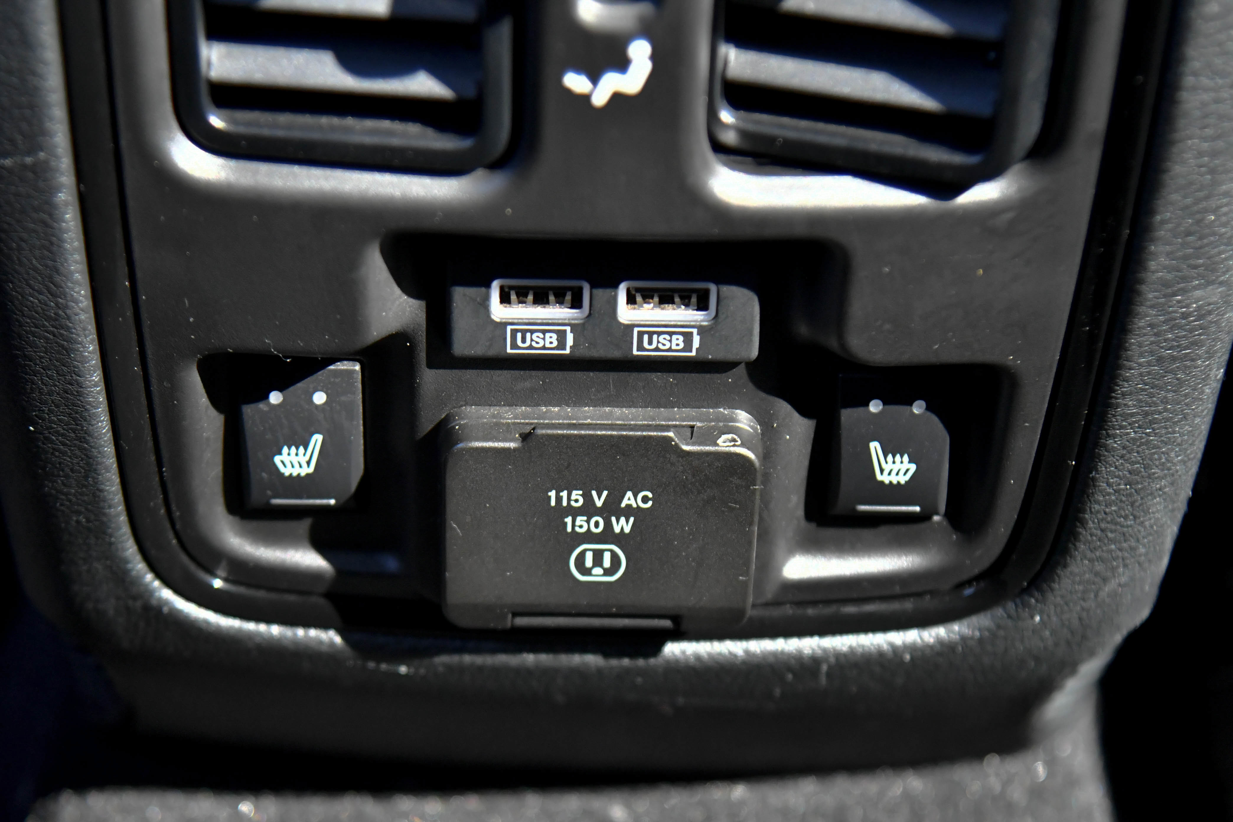 Used 2025 Dodge Durango GT image 42