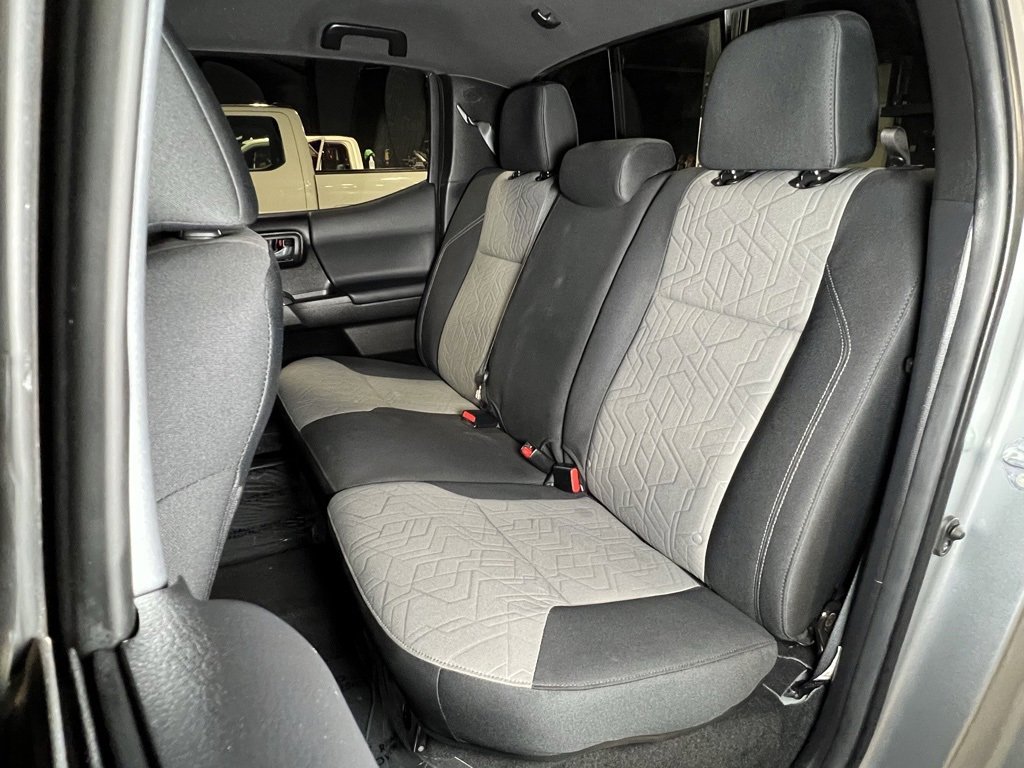 Used 2023 Toyota Tacoma TRD Off-Road image 19