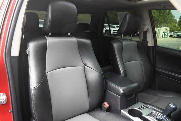Certified 2022 Toyota 4Runner SR5 Premium w/ Moonroof Package AWD/4WD image 27