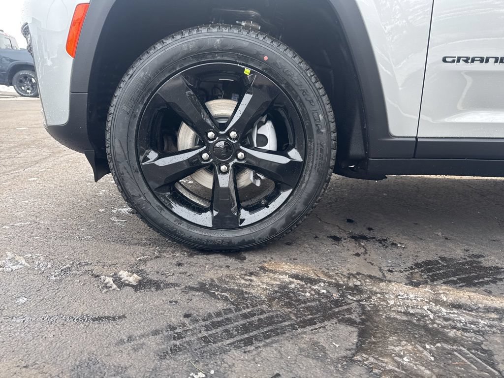 New 2026 Jeep Grand Cherokee Limited w/ Limited Altitude Package AWD/4WD image 58