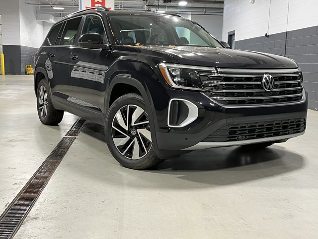 New 2026 Volkswagen Atlas SE image 1
