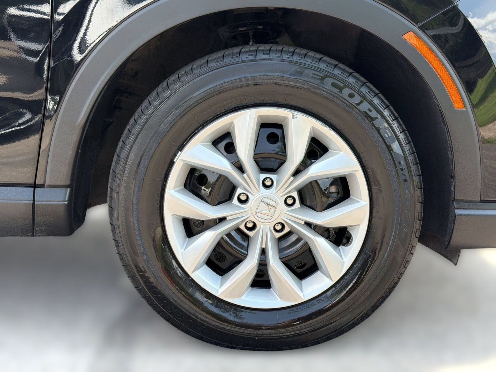Used 2025 Honda CR-V LX image 13