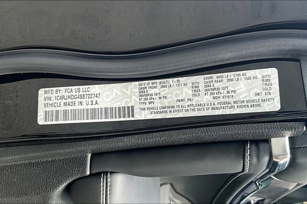 New 2025 Jeep Grand Cherokee Overland w/ Luxury Tech Group IV image 12