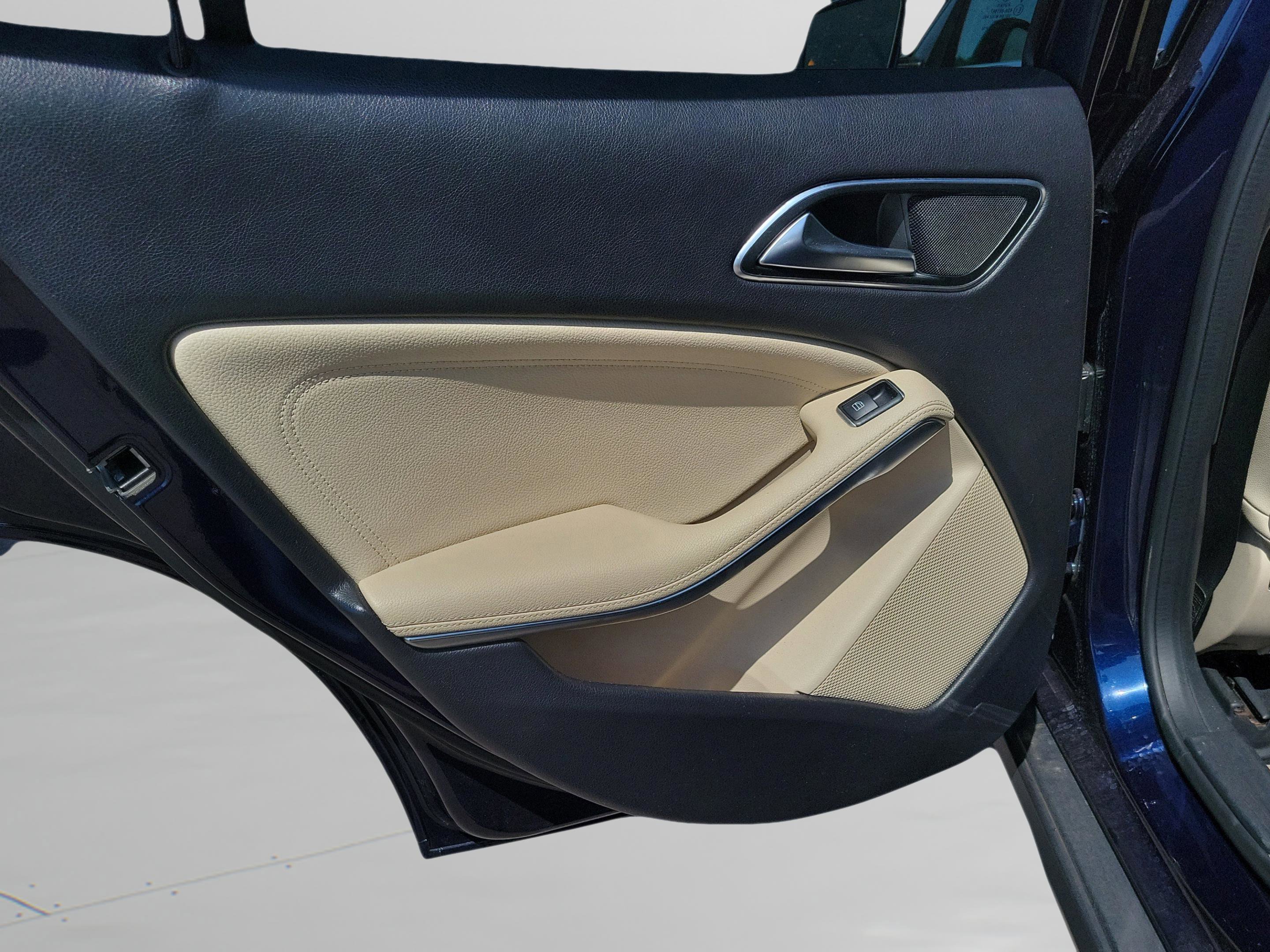 Certified 2019 Mercedes-Benz GLA 250 image 7