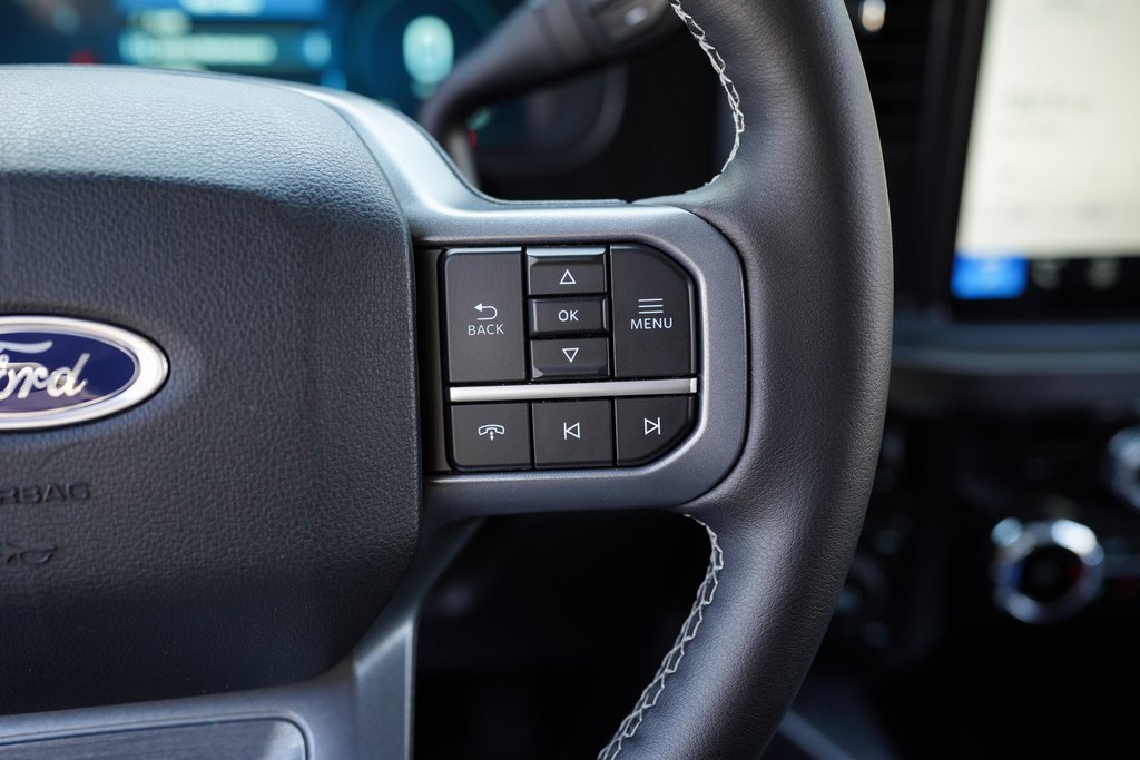 Used 2025 Ford F350 Lariat image 30