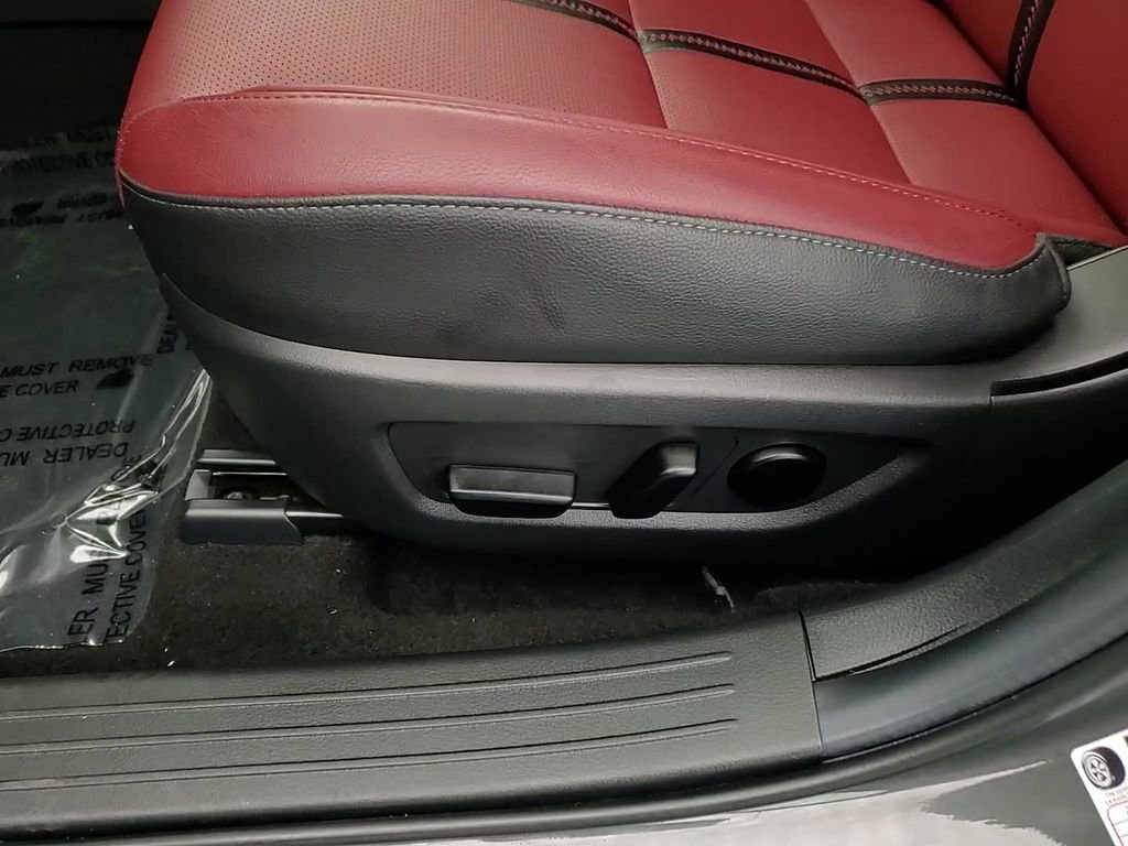 Certified 2025 MAZDA CX-50 2.5 Hybrid w/ Premium Plus Pkg image 14