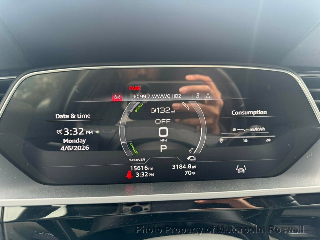 Used 2024 Audi Q8 e-tron Premium AWD/4WD image 18