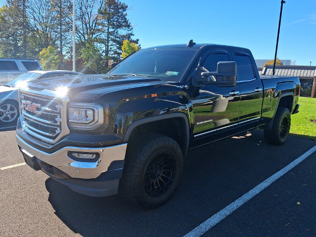 Used 2017 GMC Sierra 1500 SLT w/ SLT Preferred Package AWD/4WD image 3